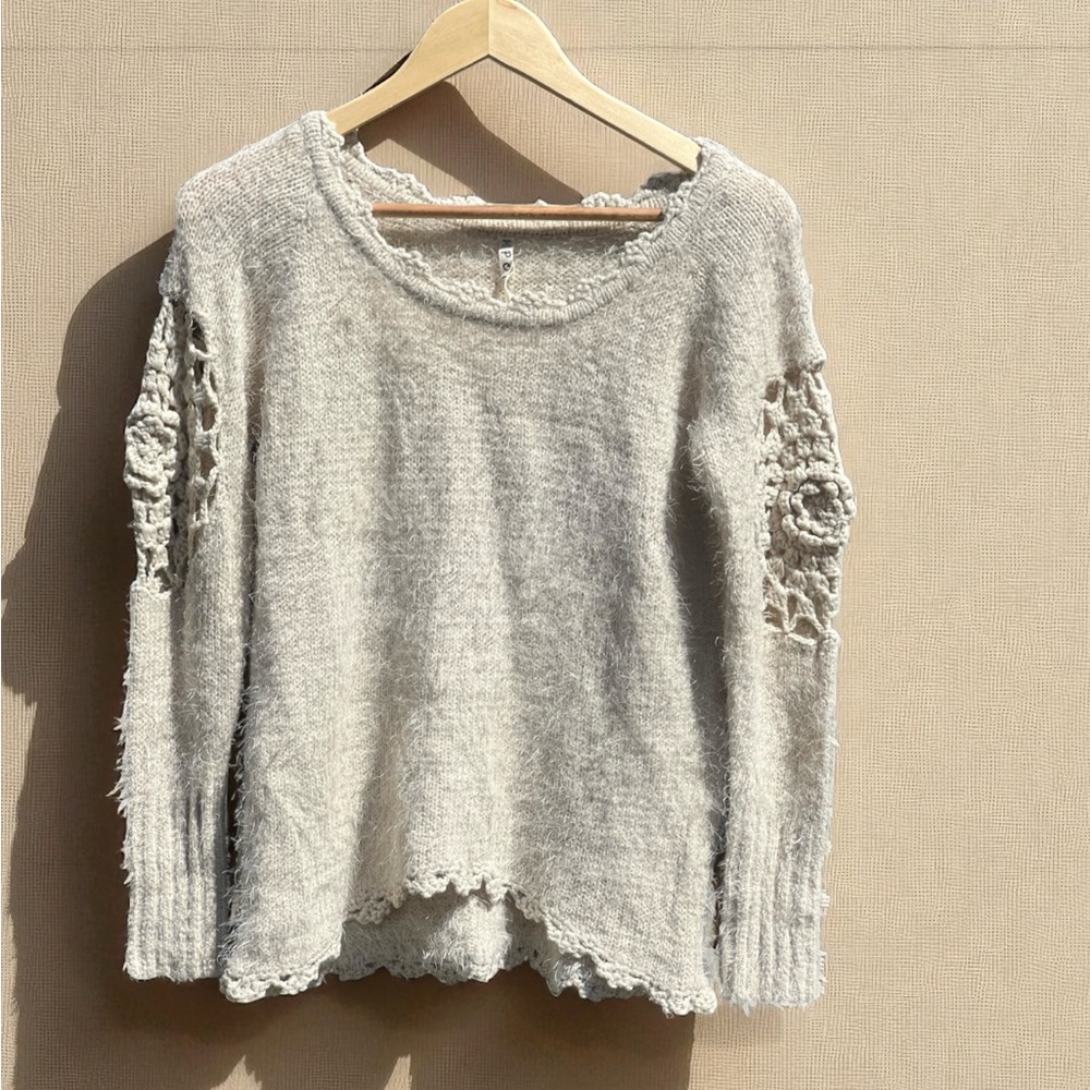 POL Knit Pullover Sweater With Crochet Details On The Sleeves - Picture 2 of 14